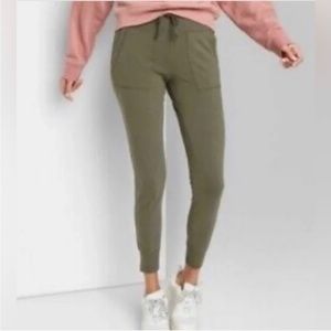 Wild Fable Army green Joggers Size S